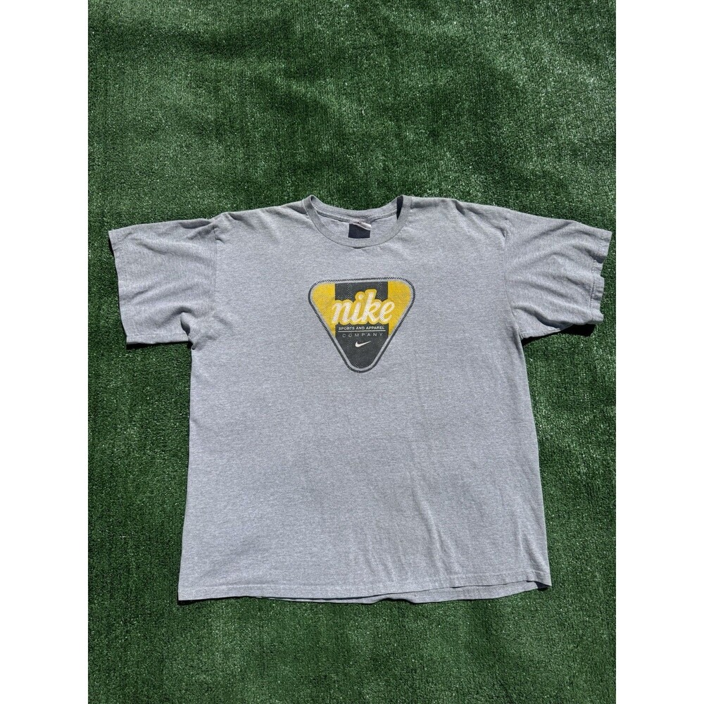 Vintage Men's Nike T-Shirt Large Men's Grey Nike Shirt L